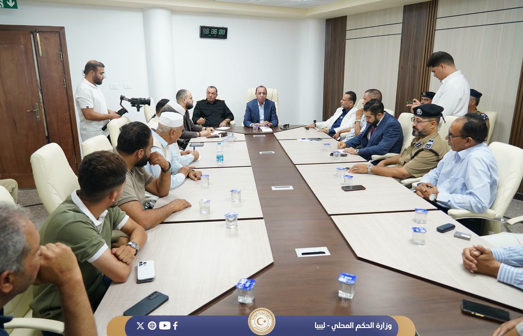 الحكم المحلي تفتتح 4 مشروعات خدمية في بني وليد وتبحث احتياجات البلدية