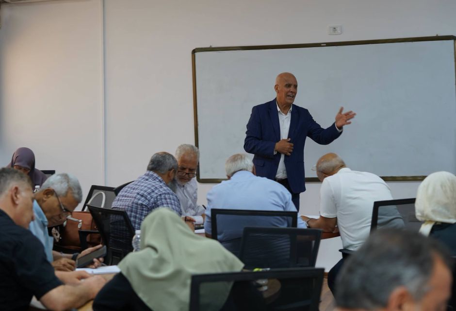 استمرار برنامج تدريب المعلمين على بناء الاختبارات وفق جدول المواصفات