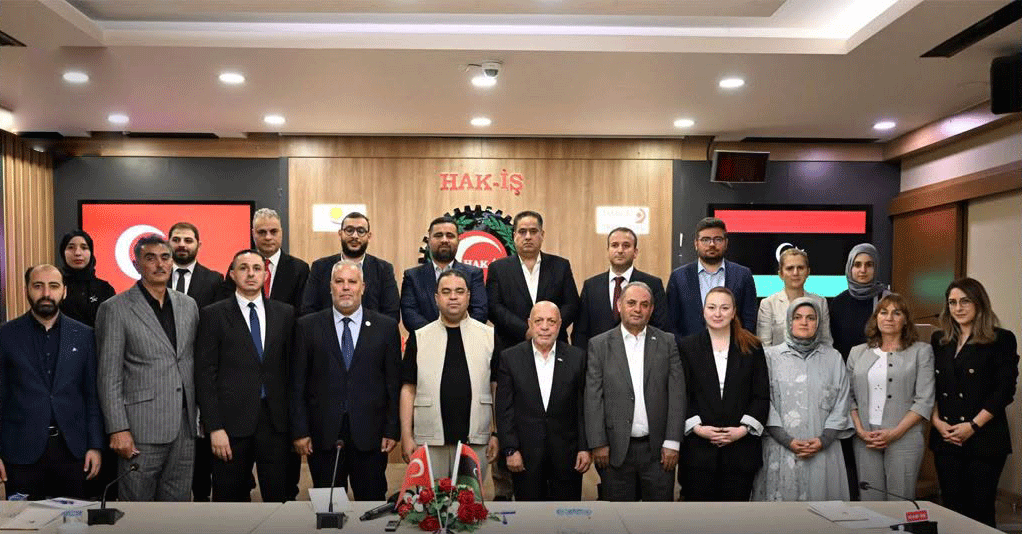 وزير العمل يبحث تعزيز التعاون العمالي والتدريب المهني في أنقرة