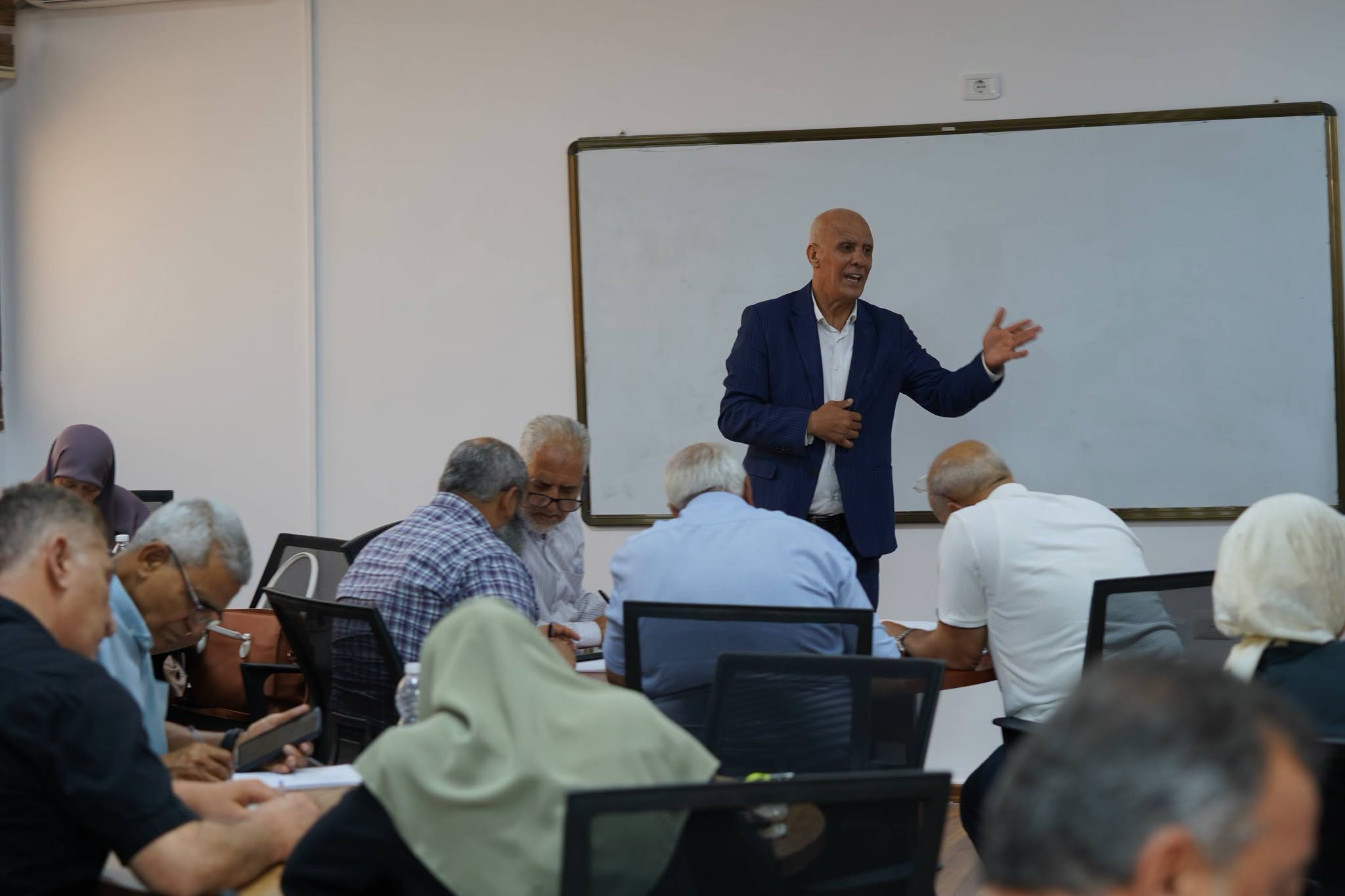 استمرار برنامج تدريب المعلمين على بناء الاختبارات وفق جدول المواصفات