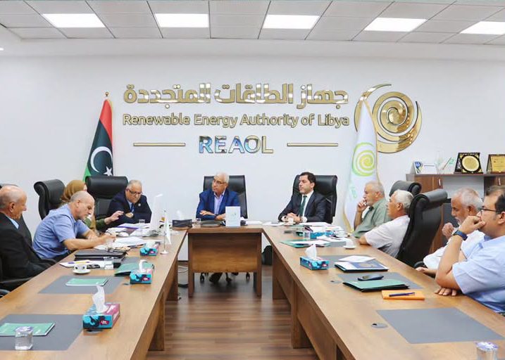 لجنة الهيدروجين الأخضر تعقد اجتماعها العاشر لاستكمال الاستراتيجية الوطنية