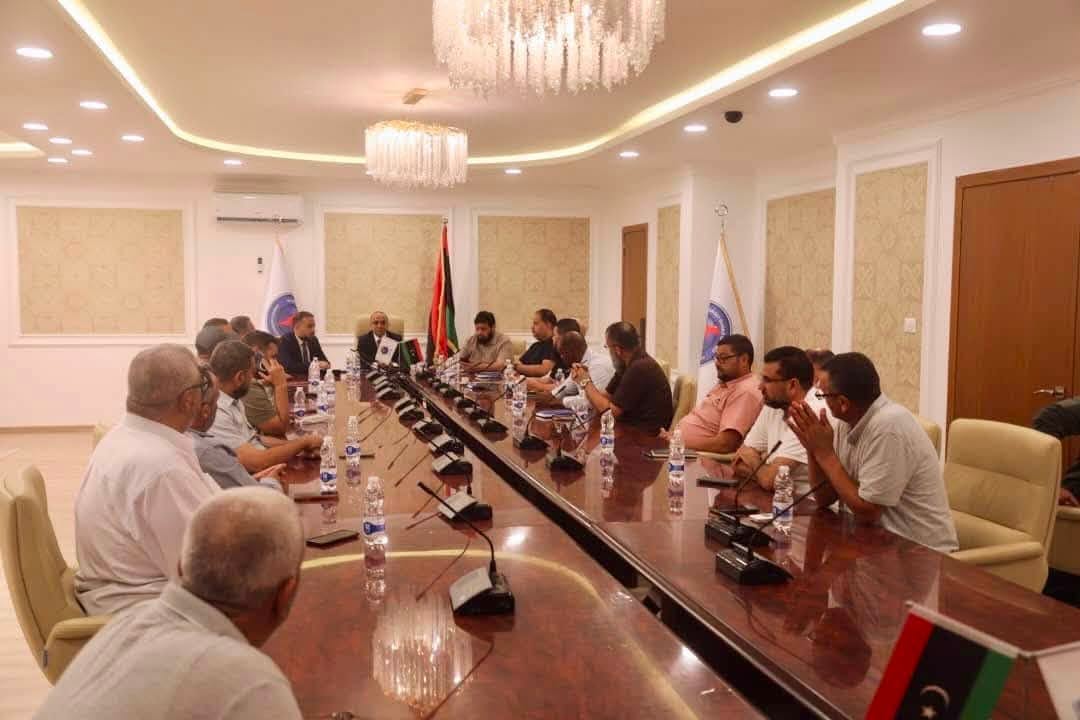 اجتماع موسع بشركة الكهرباء لمتابعة أوضاع الشبكة ومعالجة صعوباتها الطارئة