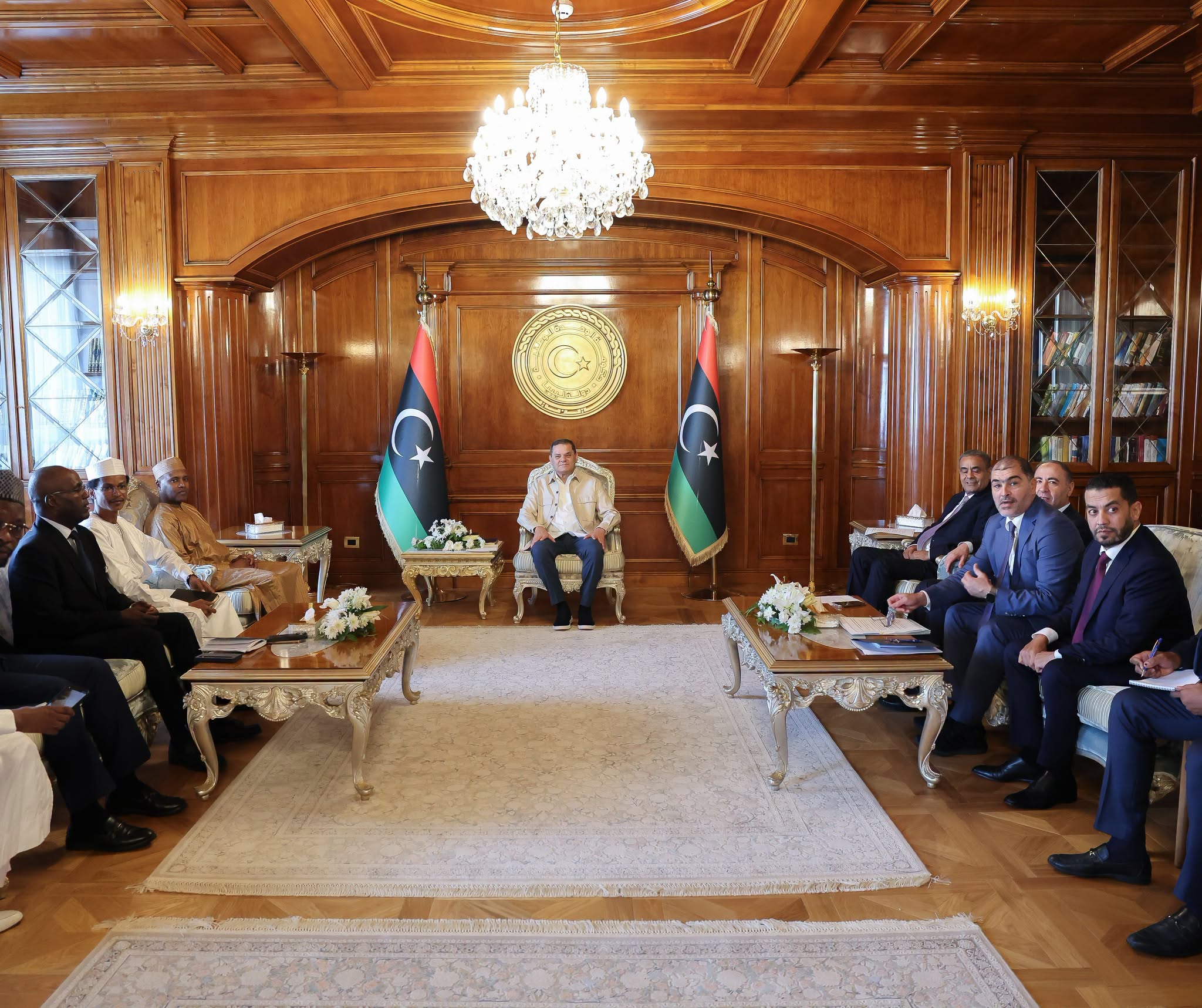 الدبيبة يستقبل وزير الشؤون الخارجية التشادي ويبحث تعزيز التعاون بين البلدين