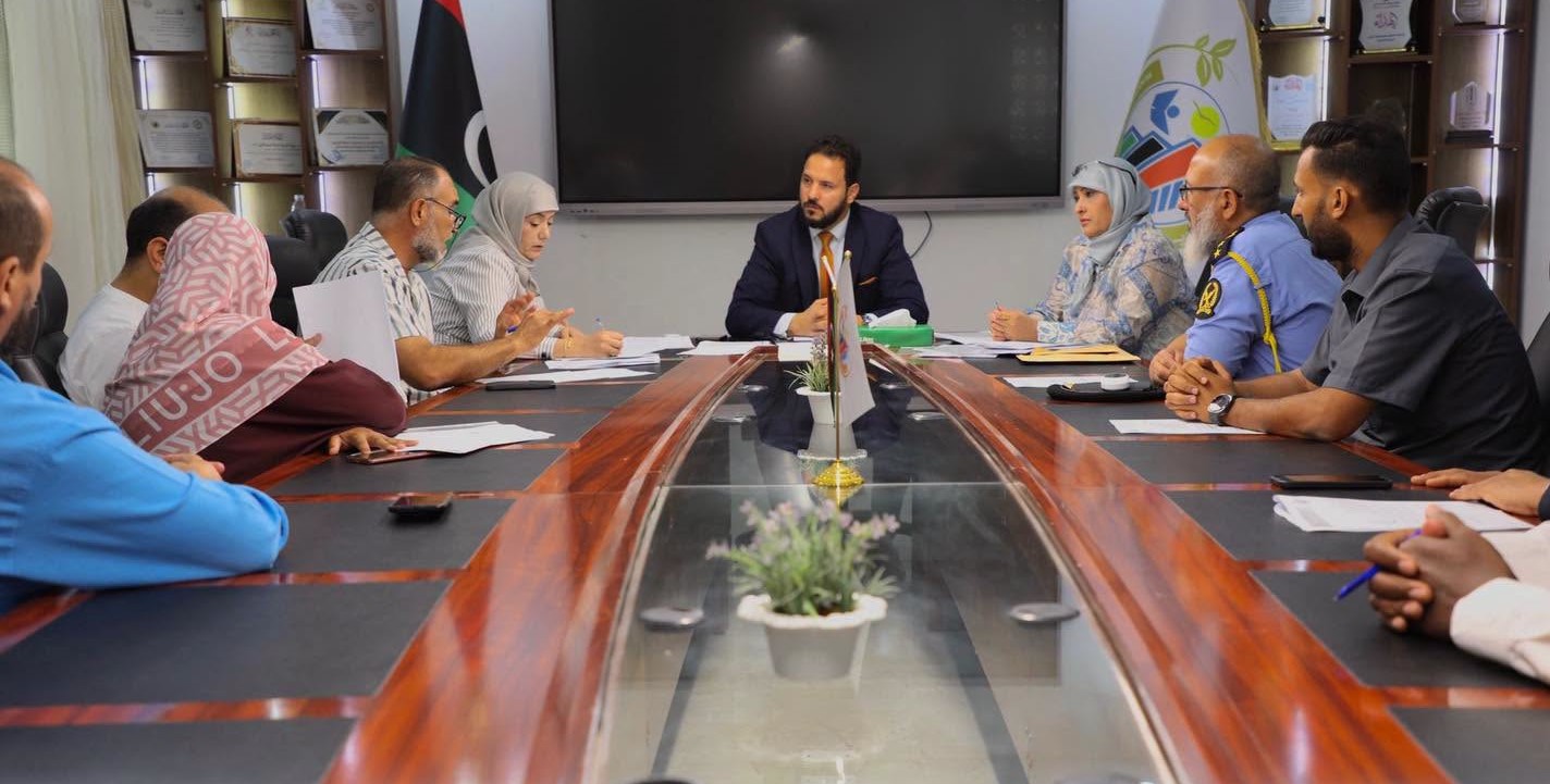 بلدية أبوسليم تطلق خطة ميدانية لتنظيم الأنشطة التجارية والخدمية وتعزيز حماية المستهلك .