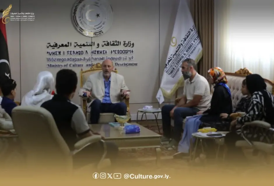 وزير الثقافة يستقبل أطفال ليبيا المشاركين في المنتدى الدولي بروسيا